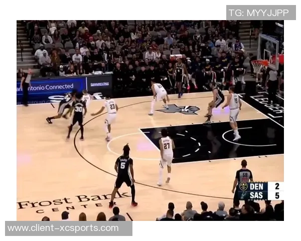 马刺与步行者精彩对决录播回顾全场比赛亮点与精彩瞬间分析